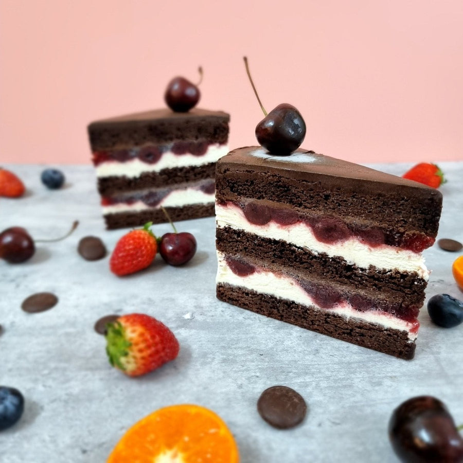 Black Forest Gateau (BFG) - Whole Cake (5-days Pre-order) - SK Homemade Cakes-Small 15cm--